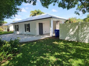 1616 20th St SW in Vero Beach, FL - Building Photo - Building Photo