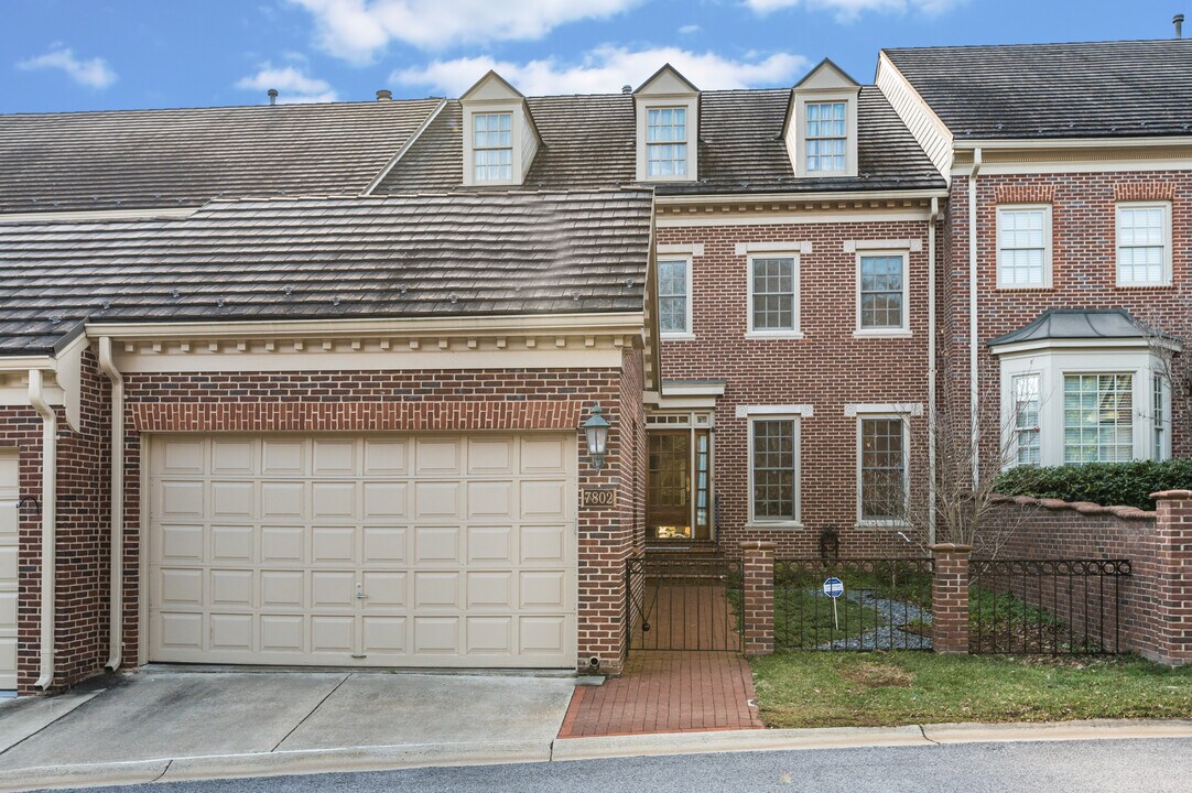 7802 Hidden Meadow Ter in Potomac, MD - Building Photo