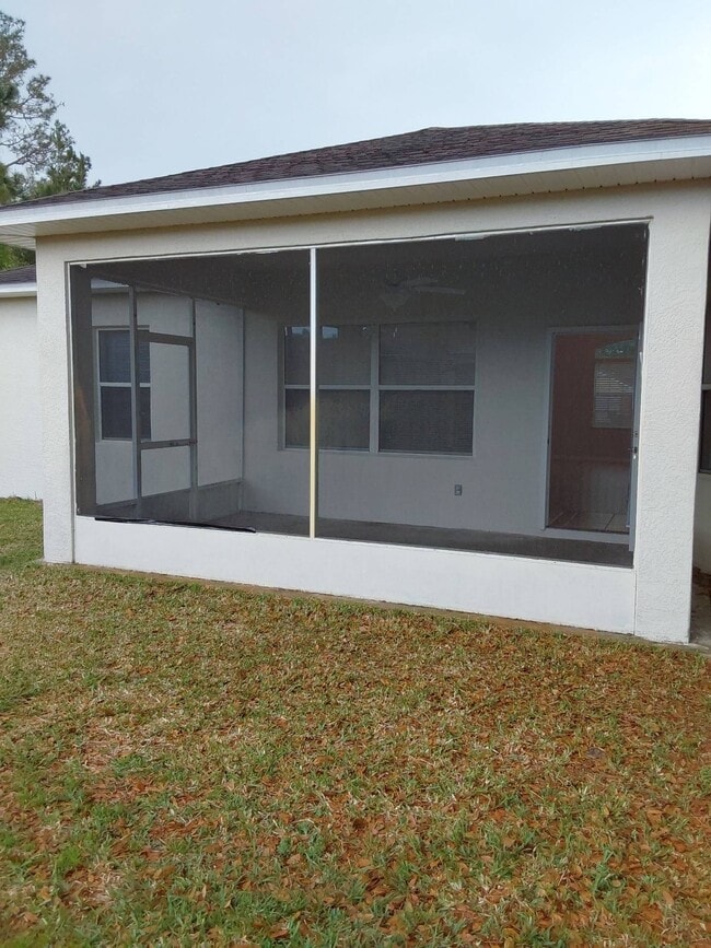 29 White Feather Ln in Palm Coast, FL - Foto de edificio - Building Photo