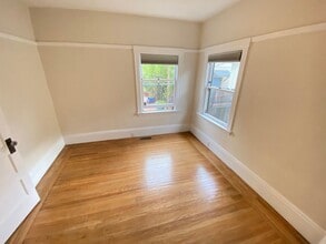 1570 MacArthur Blvd in Oakland, CA - Building Photo - Building Photo