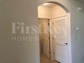 629 SW 25th Terrace in Cape Coral, FL - Foto de edificio - Building Photo