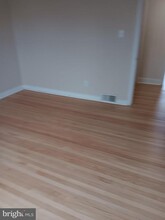 4 S Academy Ave in Glenolden, PA - Foto de edificio - Building Photo