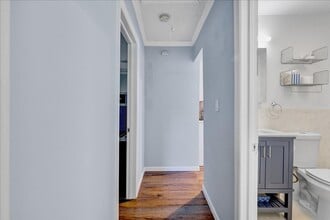 34 Shoreland Terrace in Middletown, NJ - Building Photo - Building Photo