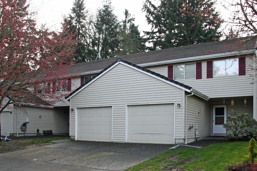 Mayjohn Court Duplexes in Aloha, OR - Building Photo