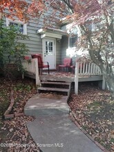 215 Grove St in Clarks Summit, PA - Building Photo - Building Photo