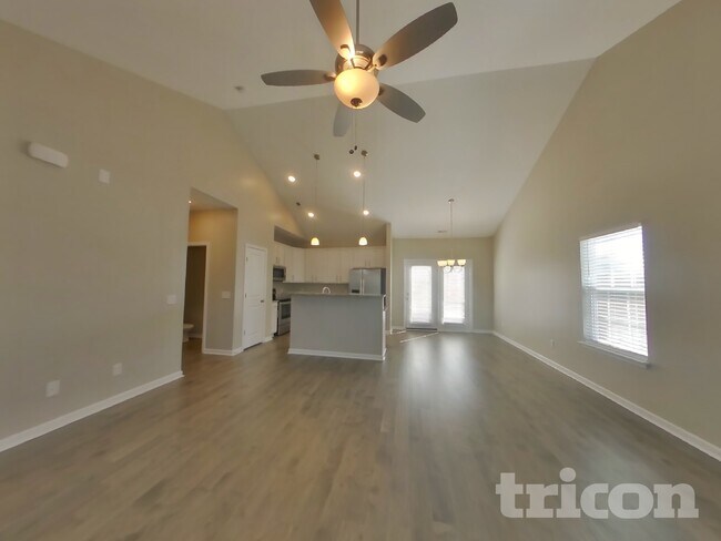 319 Wyburn Pl in Burns, TN - Building Photo - Building Photo