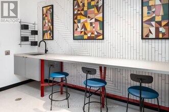 740-740 Dupont St in Toronto, ON - Building Photo - Building Photo