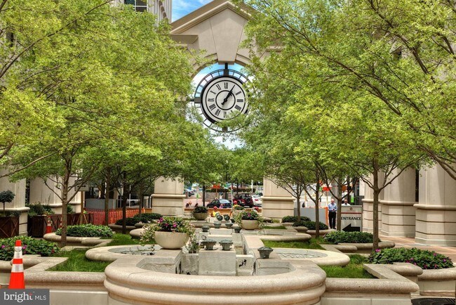 2310 14th St N-Unit -7 in Arlington, VA - Building Photo - Building Photo