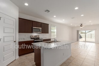 38210 W Excussare Wy in Maricopa, AZ - Building Photo - Building Photo