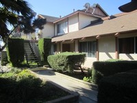 2702 W Orion Ave in Santa Ana, CA - Foto de edificio - Building Photo