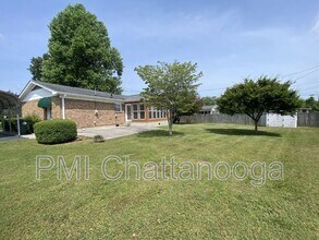 575 Cross St in Rossville, GA - Building Photo - Building Photo
