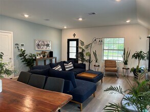 21207 Bering Reach Dr in Cypress, TX - Foto de edificio - Building Photo