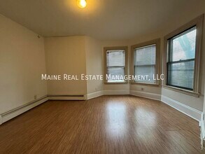 33 Summer St in Waterville, ME - Building Photo - Building Photo
