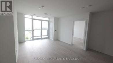 2545 Simcoe St N in Oshawa, ON - Building Photo - Building Photo