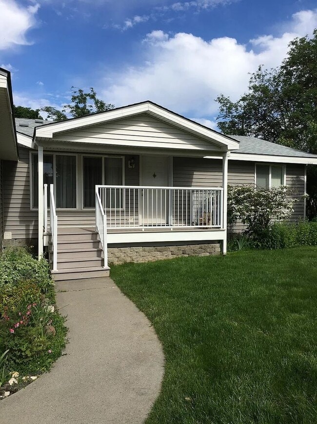 property at 105 S Brower St