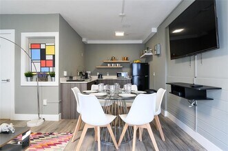 1020 N Victoria Park Rd in Fort Lauderdale, FL - Building Photo - Building Photo