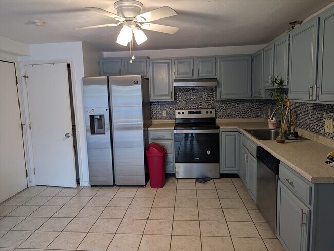 653 Plantation St in Worcester, MA - Building Photo - Building Photo