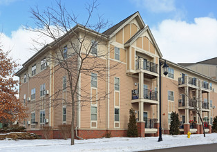 Berkshire Oconomowoc Senior Apartments in Oconomowoc, WI - Building Photo - Building Photo