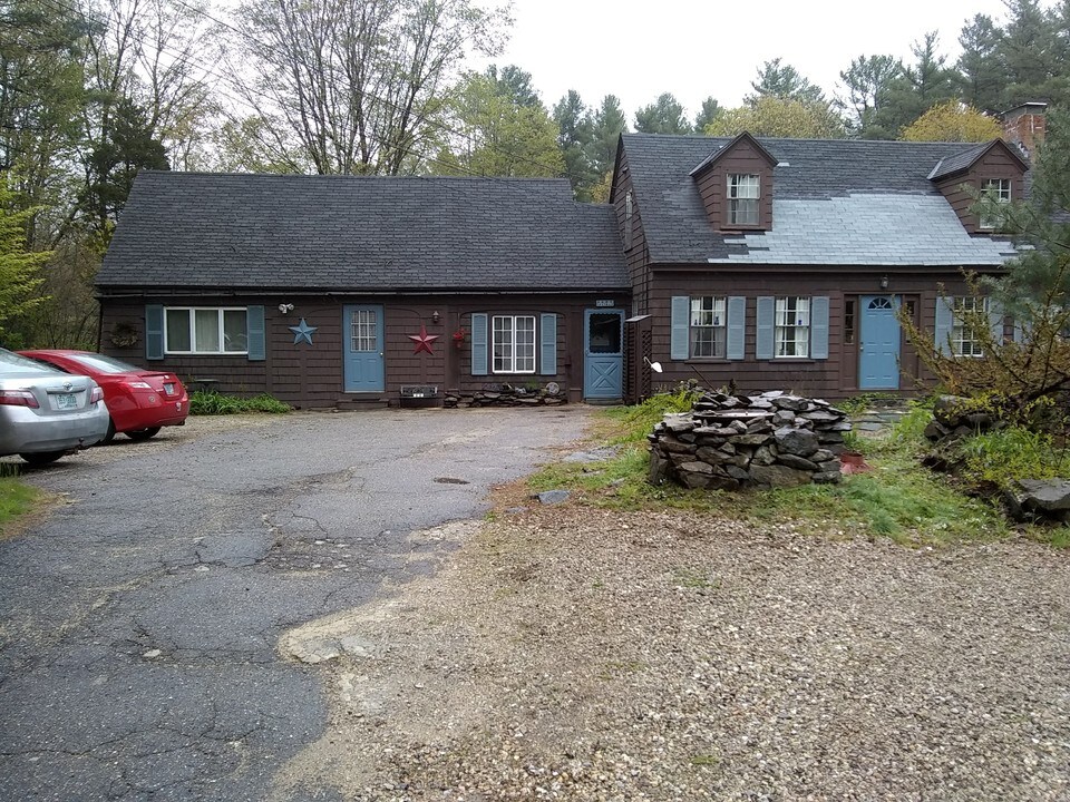 124 Madbury Rd, Unit 2 in Durham, NH - Foto de edificio