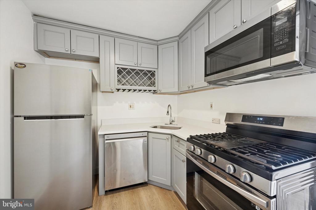 1747 W Venango St in Philadelphia, PA - Building Photo