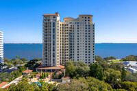 Bellamy on Bayshore Condos in Tampa, FL - Building Photo - Building Photo