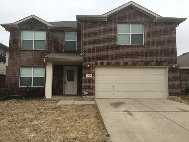 2025 Laughlin Rd in Fort Worth, TX - Building Photo - Building Photo