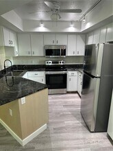 6967 Crown Dr in Englewood, FL - Building Photo - Building Photo