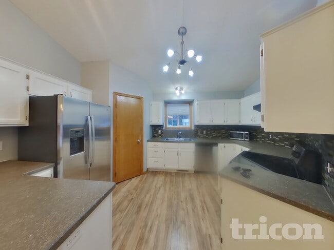 1214 Widgeon Way in Buffalo, MN - Building Photo - Building Photo