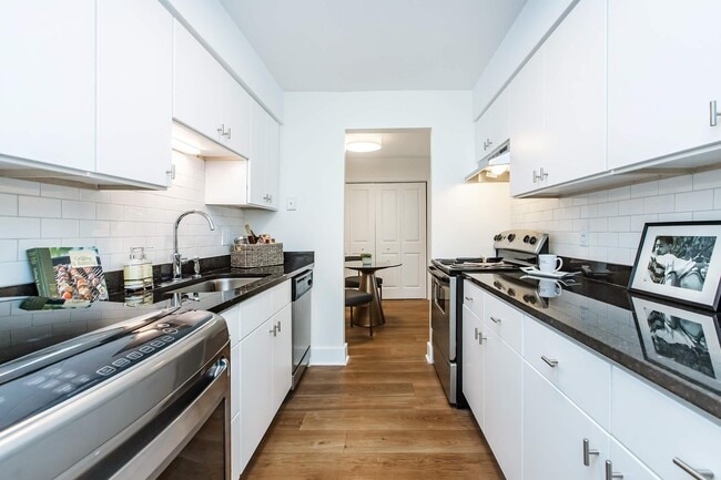 Gazebo Apartments in Nashville, TN - Building Photo - Building Photo