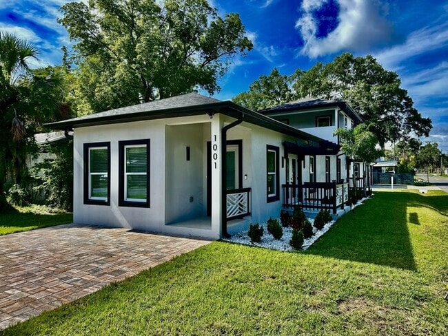 1001 Jenkins St in Plant City, FL - Building Photo - Building Photo