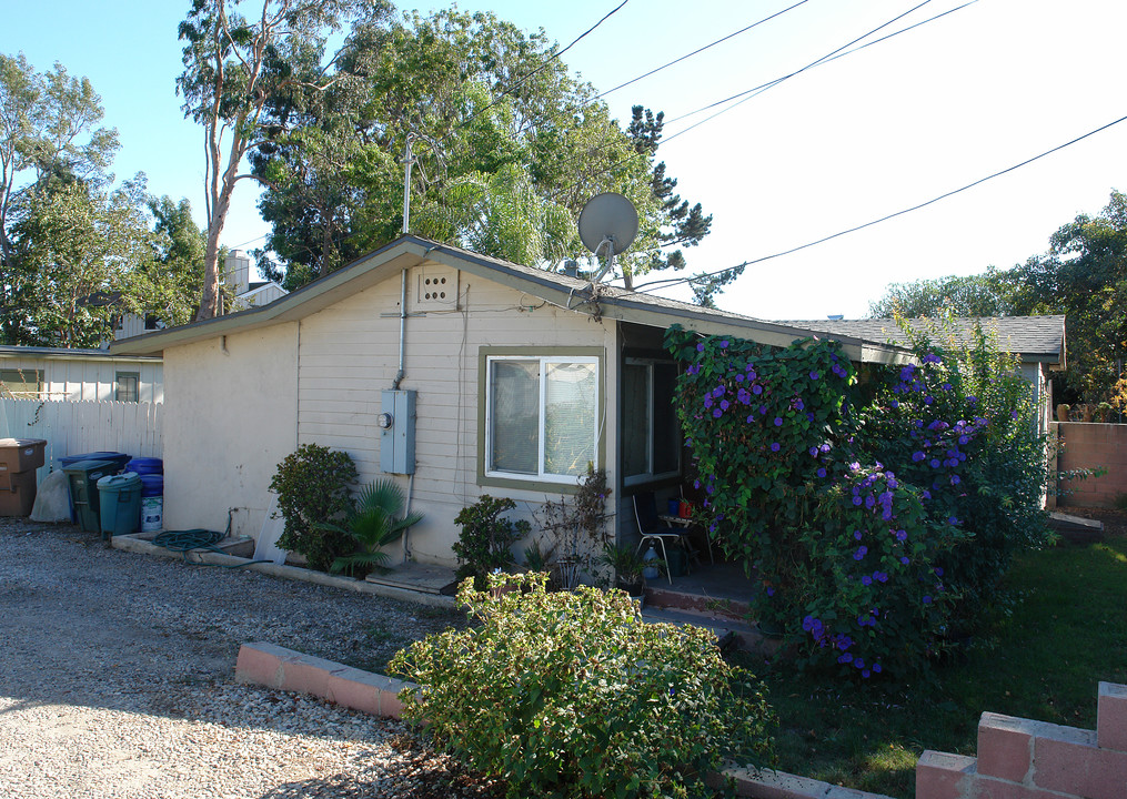 3542-3544 Santa Clara Ave in Oxnard, CA - Building Photo