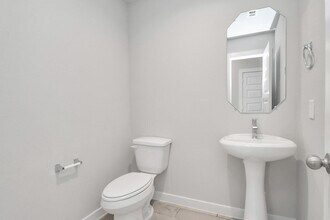 5639 Silverleaf Oak Ln in Houston, TX - Building Photo - Building Photo