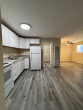 1045 Lewis St, Unit #2 in Santa Clara, CA - Building Photo - Building Photo