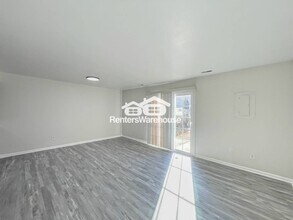 1866 Olde Buckingham Rd in Hampton, VA - Foto de edificio - Building Photo