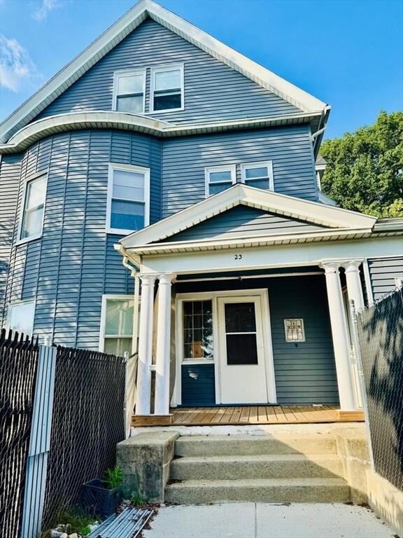23 Stoneland Rd in Worcester, MA - Building Photo - Building Photo