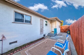 15023 Van Buren Ave in Gardena, CA - Foto de edificio - Building Photo