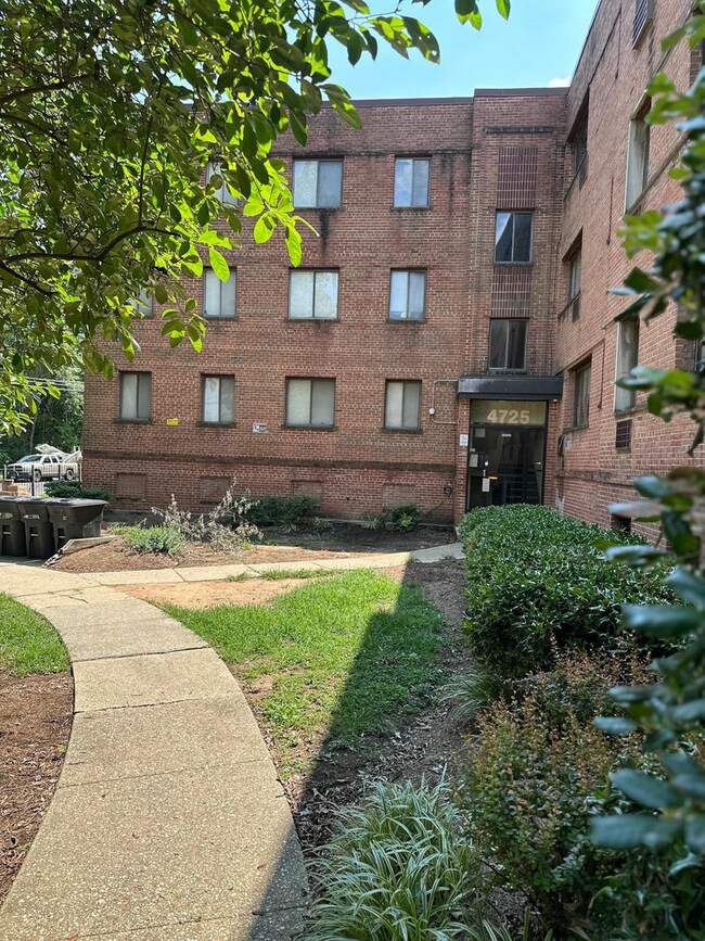 property at 4725 1st St SW