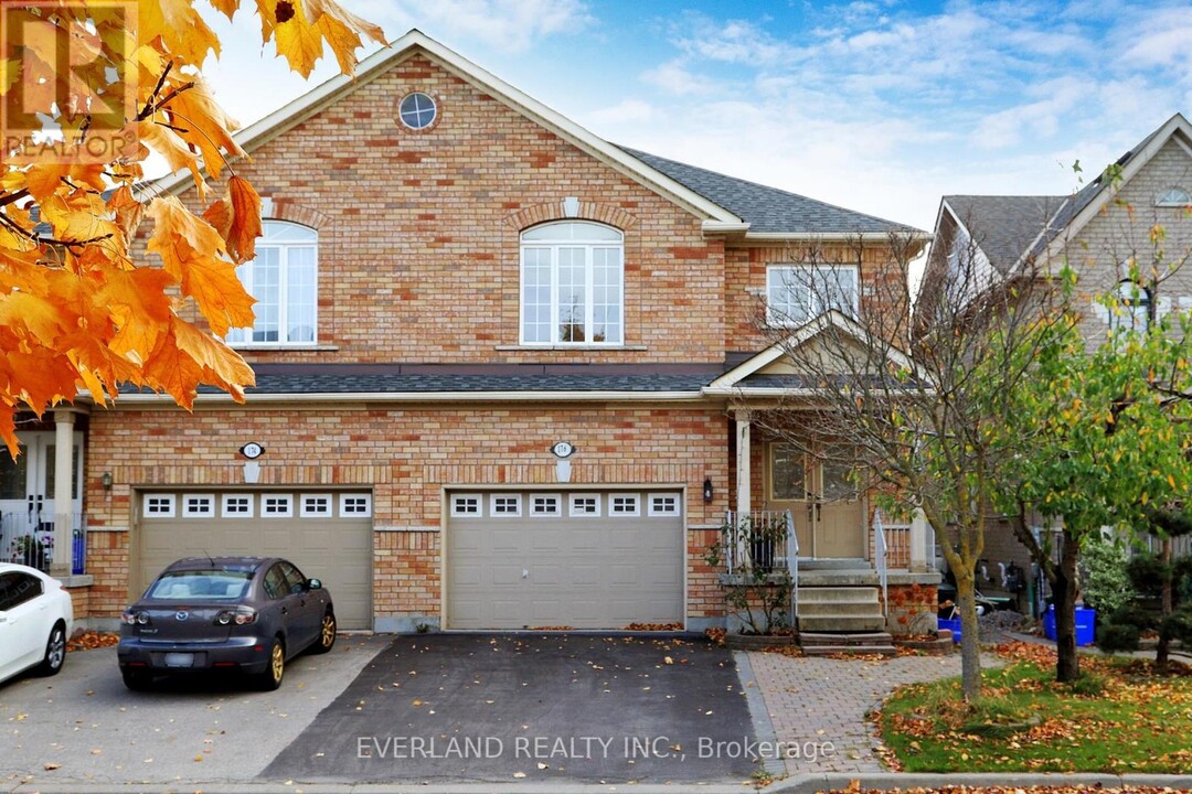 176 Adventure Crescent in Vaughan, ON - Building Photo