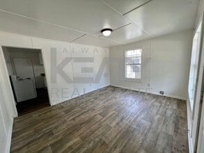 111 Dora St in Lafayette, LA - Building Photo - Building Photo