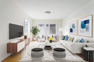 120 N Pearl St in Port Chester, NY - Building Photo - Building Photo