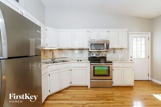 5821 Buck Rill Dr in Indianapolis, IN - Building Photo - Building Photo