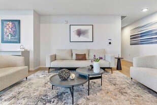 398 NE 5th St in Miami, FL - Building Photo