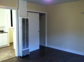 1660 1/2 Murchison St, Unit 1660 HALF in Los Angeles, CA - Foto de edificio - Building Photo