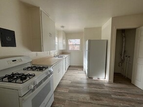 76 Virginia St in Bishop, CA - Building Photo - Building Photo