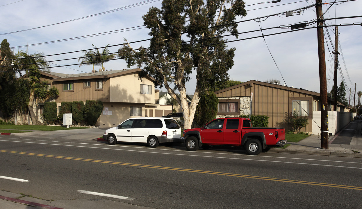 Hamilton Street Apartments in Costa Mesa, CA - Building Photo