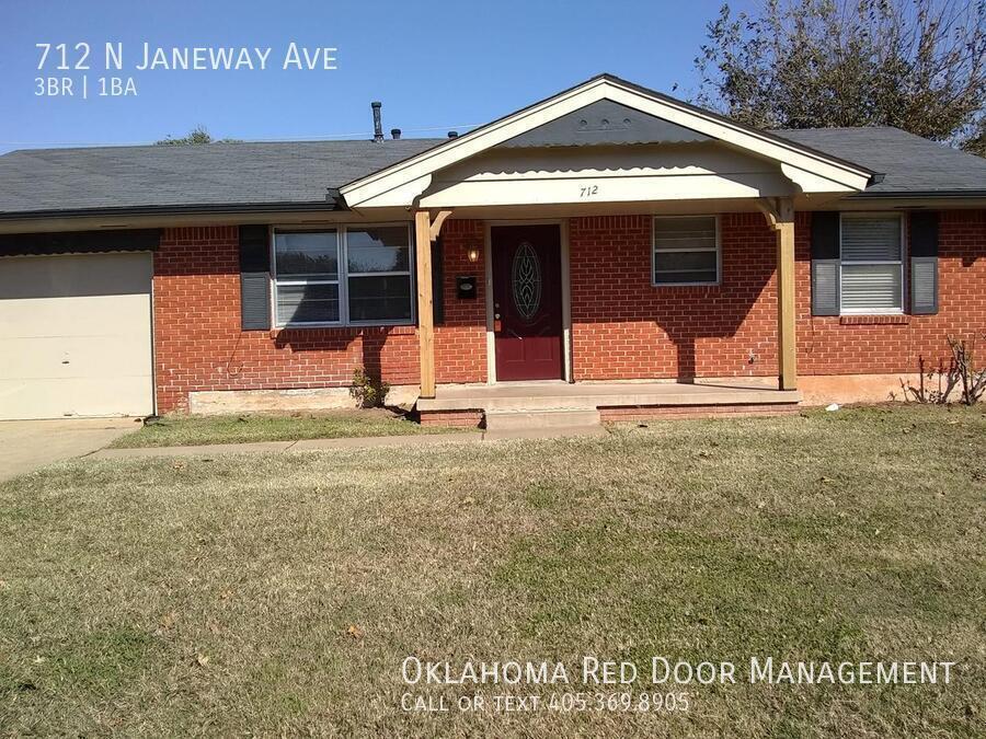 712 N Janeway Ave in Moore, OK - Building Photo