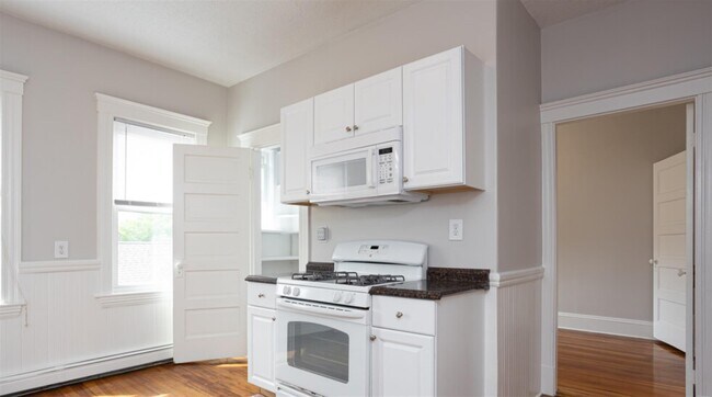 120 Columbia St, Unit 3 in Cambridge, MA - Building Photo - Building Photo