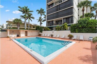 225 S Beach Rd-Unit -401 in Jupiter, FL - Building Photo - Building Photo