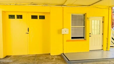 212 Glenview Blvd in Daytona Beach, FL - Building Photo - Building Photo