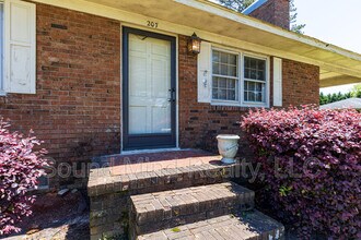 207 S Alston St in Nashville, NC - Building Photo - Building Photo